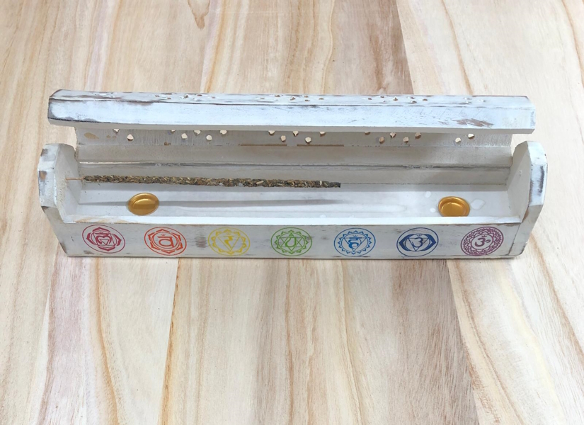 Incensario chakras cajita blanca